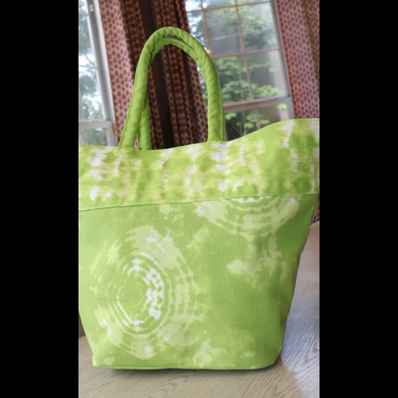 NO BOUNDARIES GREEN/WHITE CANVAS TOTE - Picture 8 of 9